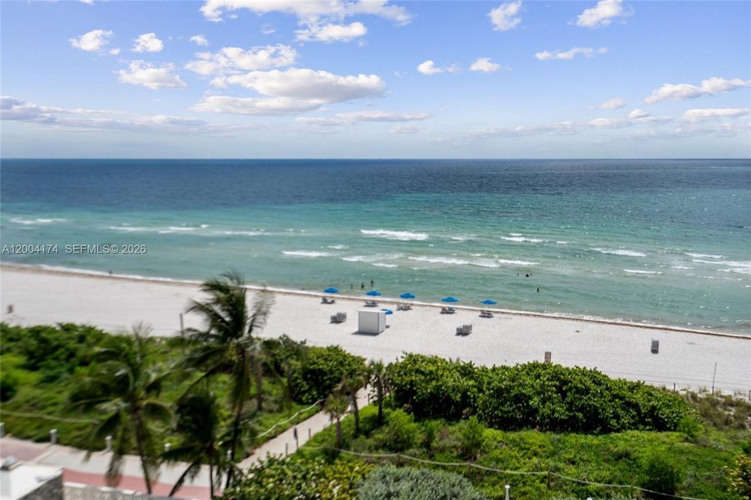Active With Contract: $3,150 (2 beds, 2 baths, 1048 Square Feet)