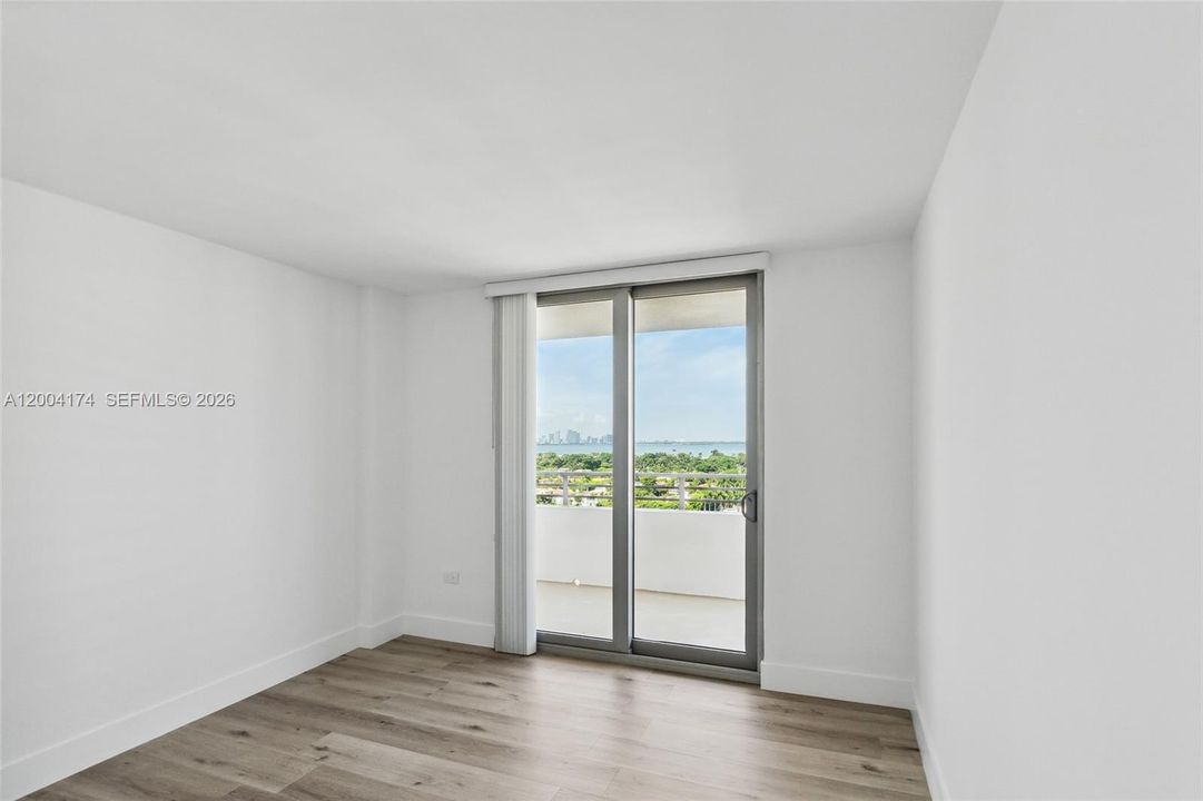 Active With Contract: $3,150 (2 beds, 2 baths, 1048 Square Feet)