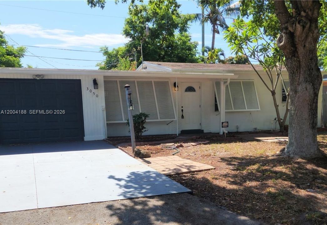 En Venta: $415,000 (3 camas, 2 baños, 980 Pies cuadrados)