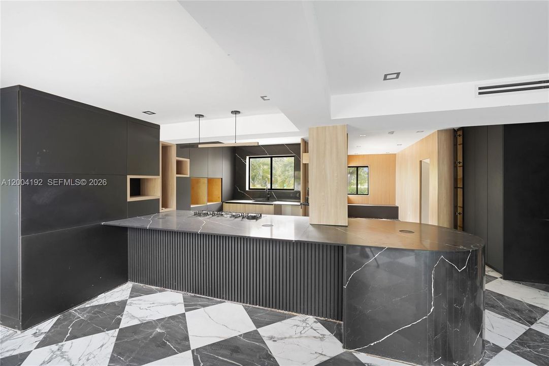 Active With Contract: $1,499,900 (6 beds, 4 baths, 4307 Square Feet)