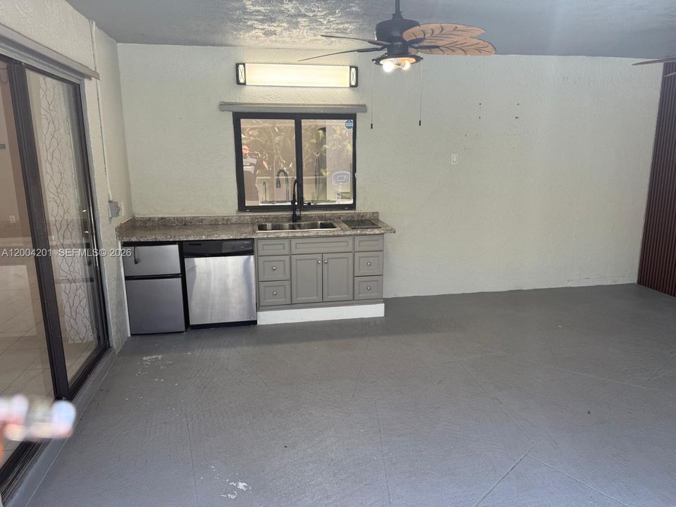 В аренду: $2,500 (3 спален, 2 ванн, 0 Квадратных фут)