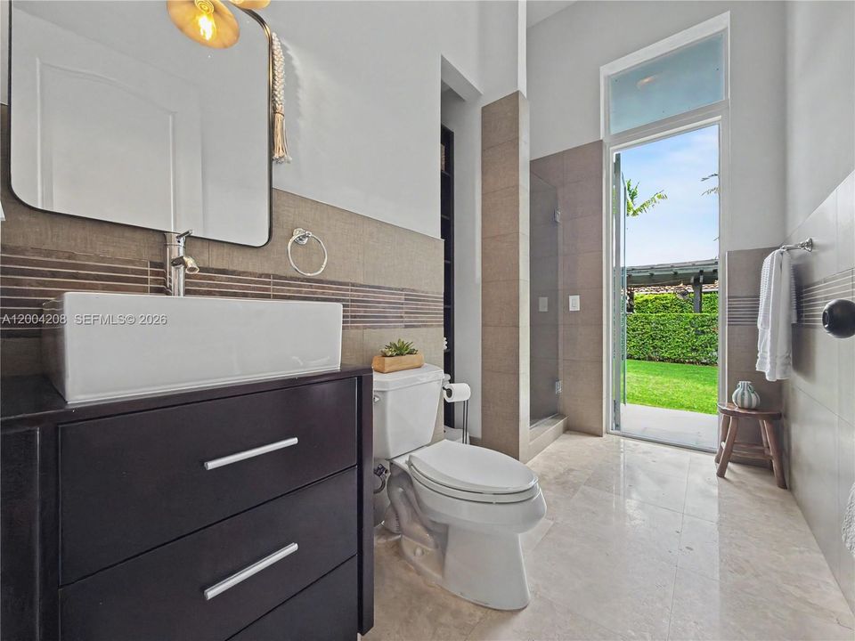 Recientemente alquilado: $13,499 (5 camas, 3 baños, 2848 Pies cuadrados)
