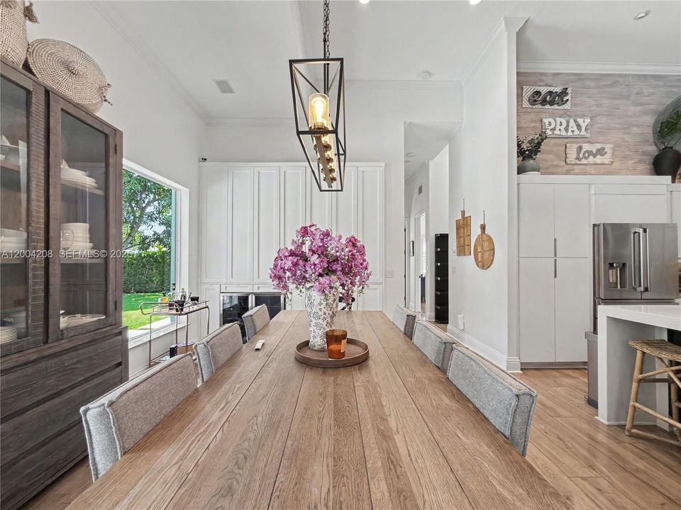 Recientemente alquilado: $13,499 (5 camas, 3 baños, 2848 Pies cuadrados)
