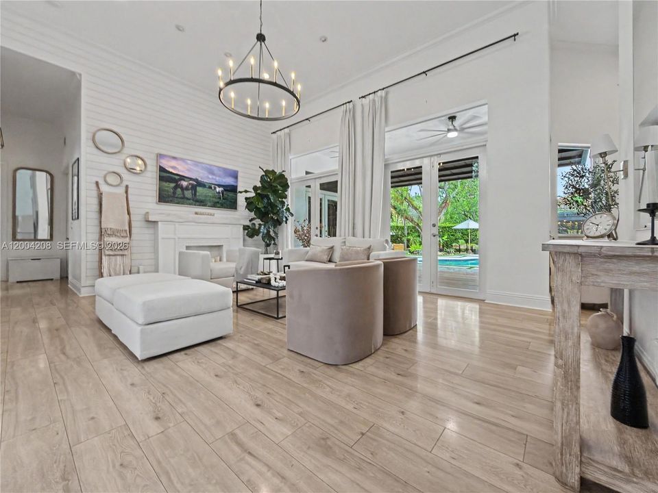 Recientemente alquilado: $13,499 (5 camas, 3 baños, 2848 Pies cuadrados)