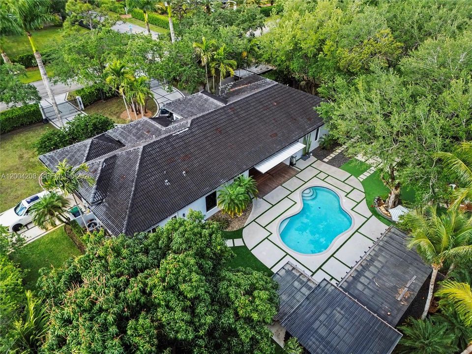 Recientemente alquilado: $13,499 (5 camas, 3 baños, 2848 Pies cuadrados)