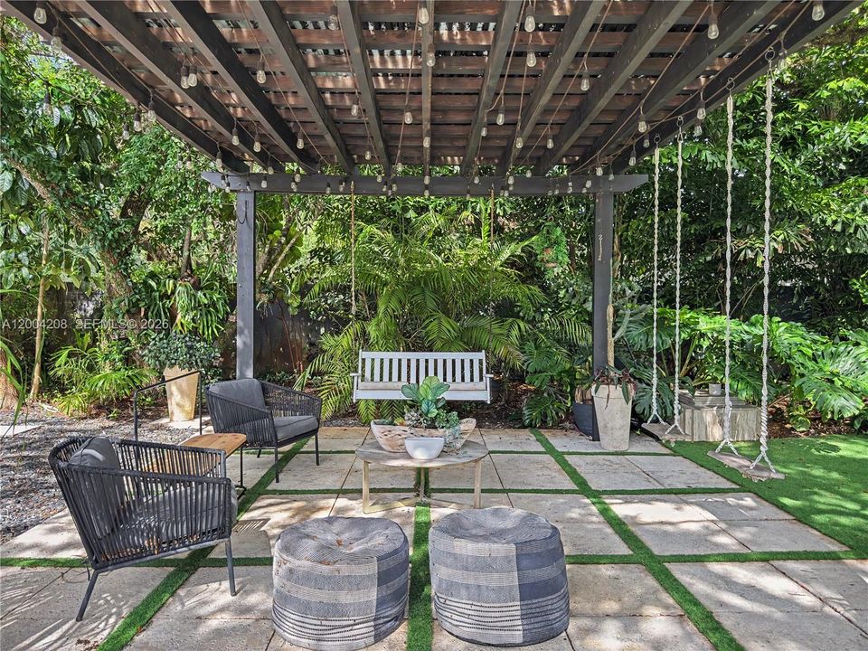 Recientemente alquilado: $13,499 (5 camas, 3 baños, 2848 Pies cuadrados)