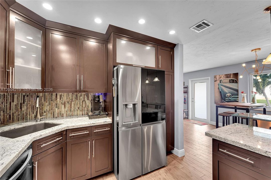 Vendido Recientemente: $749,990 (3 camas, 2 baños, 0 Pies cuadrados)