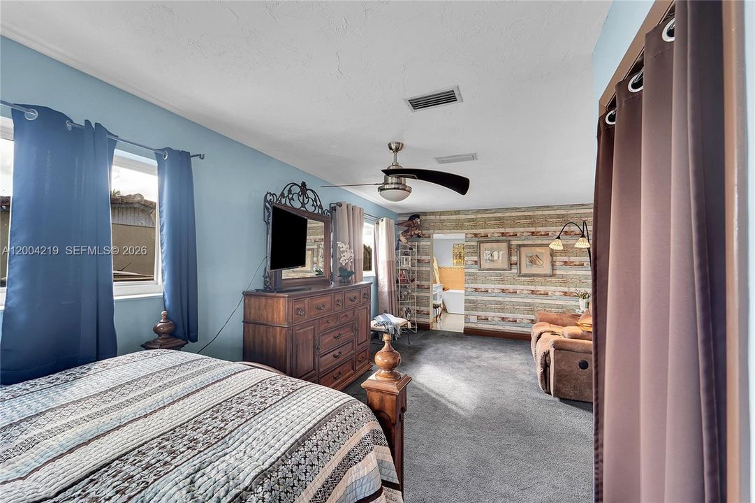 Vendido Recientemente: $749,990 (3 camas, 2 baños, 0 Pies cuadrados)