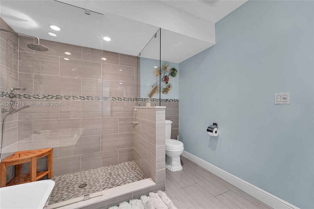 Vendido Recientemente: $749,990 (3 camas, 2 baños, 0 Pies cuadrados)