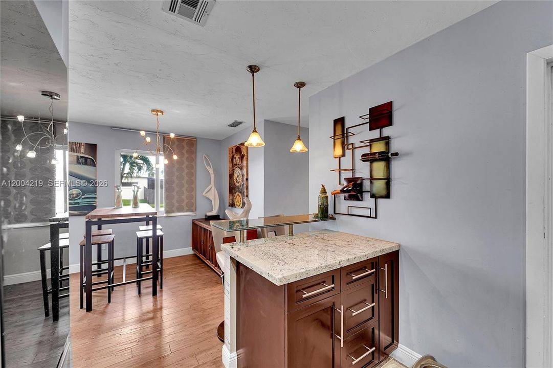 Vendido Recientemente: $749,990 (3 camas, 2 baños, 0 Pies cuadrados)