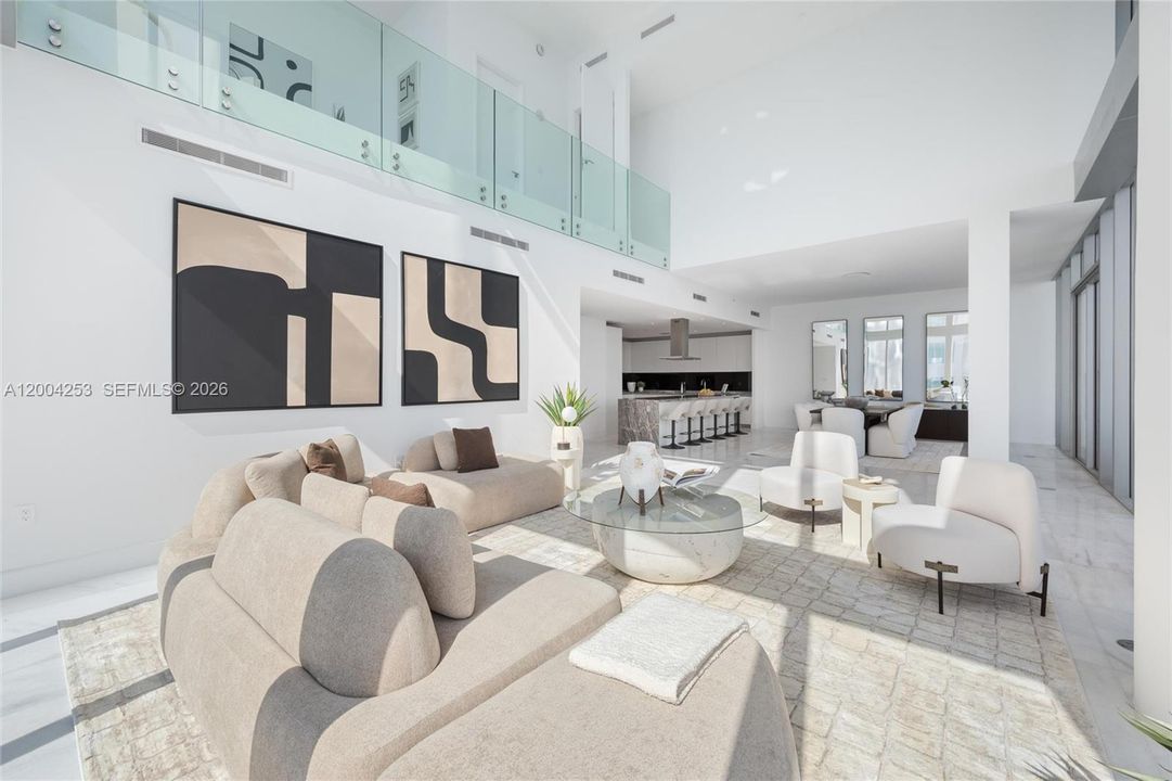 Recently Sold: $4,500,000 (4 beds, 6 baths, 4401 Square Feet)