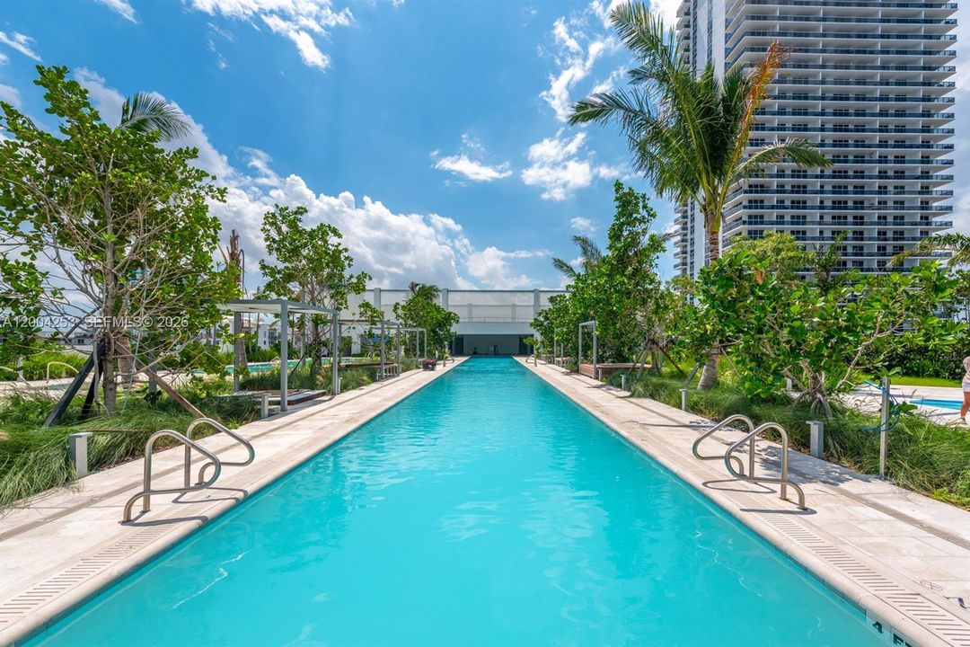 Recently Sold: $4,500,000 (4 beds, 6 baths, 4401 Square Feet)