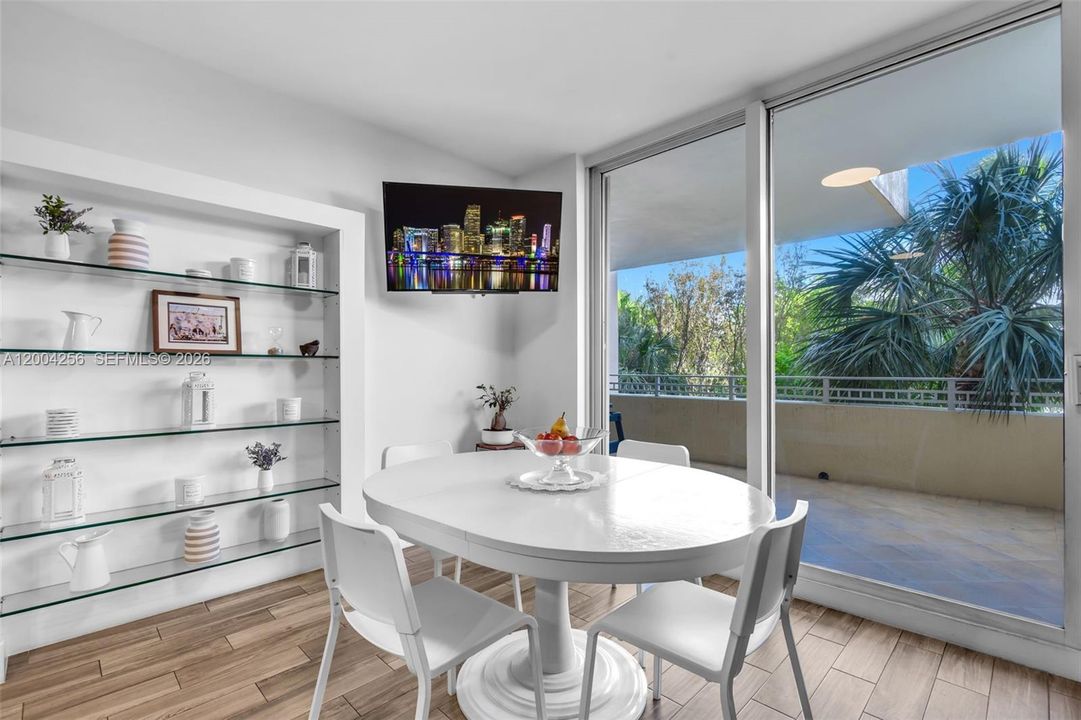 For Sale: $3,340,000 (3 beds, 3 baths, 2510 Square Feet)