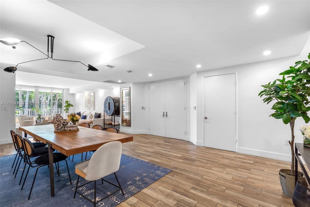 For Sale: $3,340,000 (3 beds, 3 baths, 2510 Square Feet)