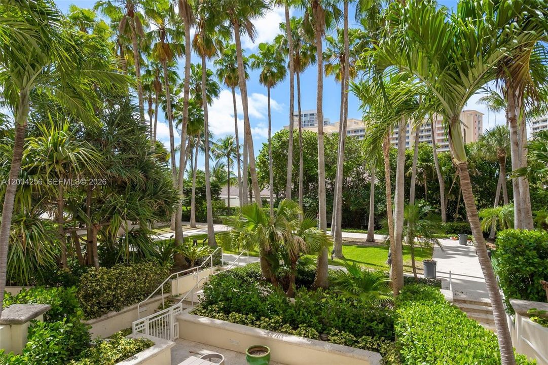 For Sale: $3,340,000 (3 beds, 3 baths, 2510 Square Feet)