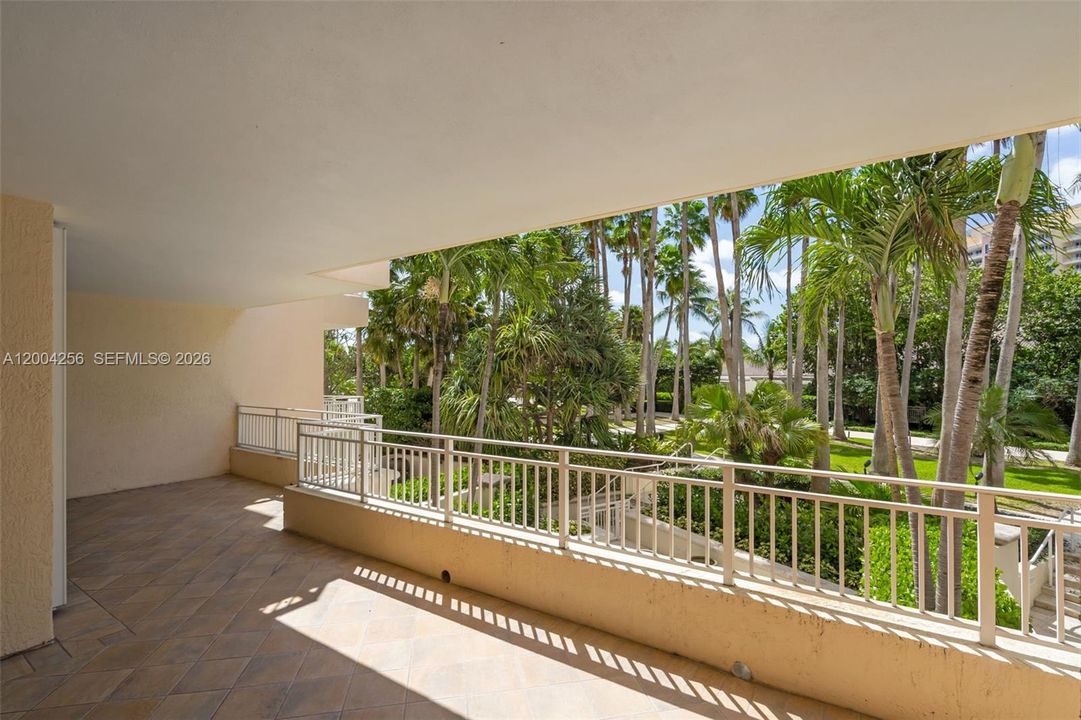 For Sale: $3,340,000 (3 beds, 3 baths, 2510 Square Feet)