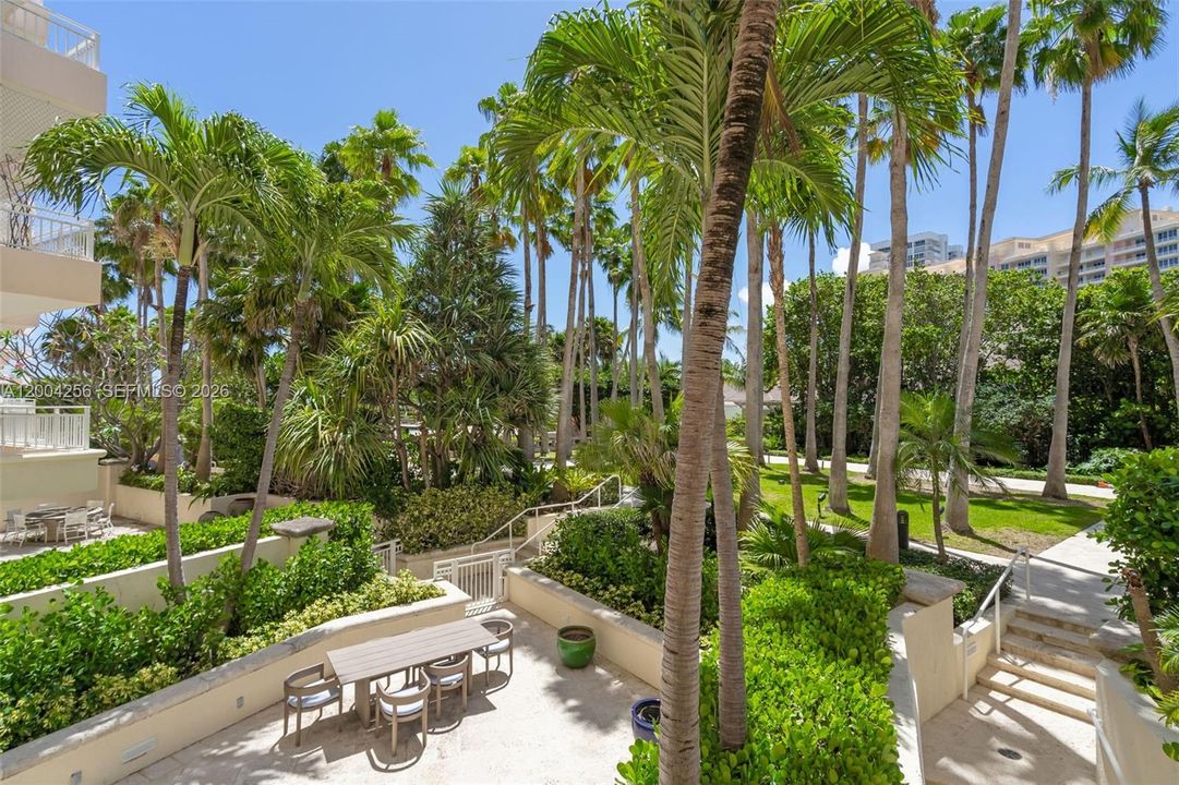 For Sale: $3,340,000 (3 beds, 3 baths, 2510 Square Feet)