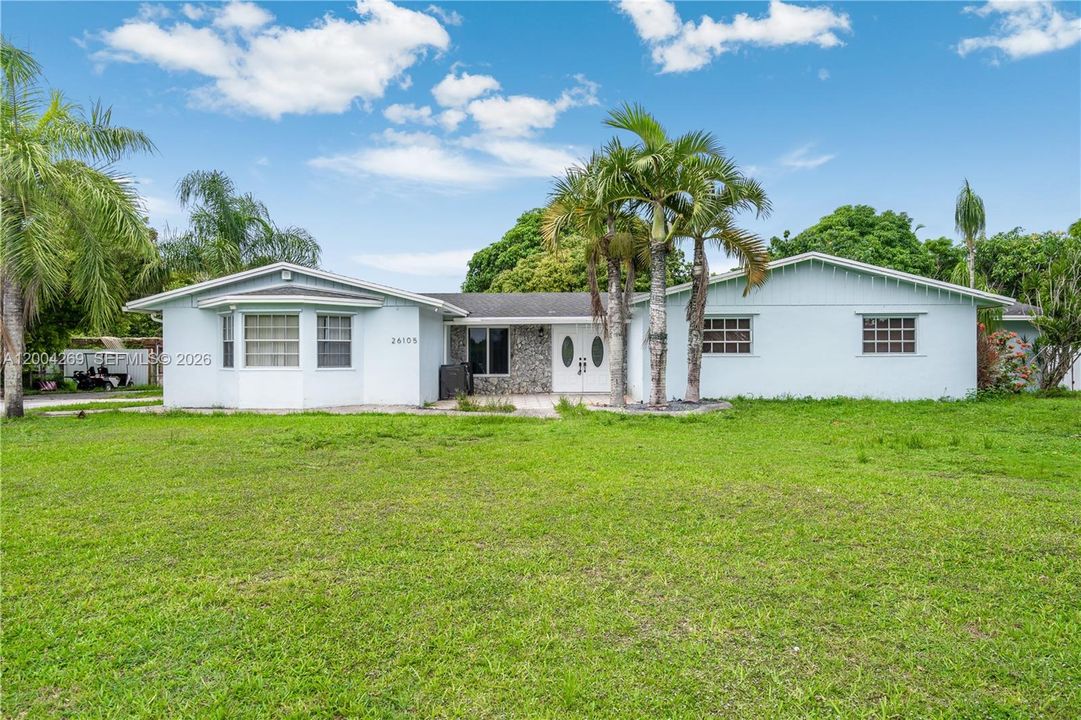 En Venta: $855,000 (3 camas, 2 baños, 2407 Pies cuadrados)