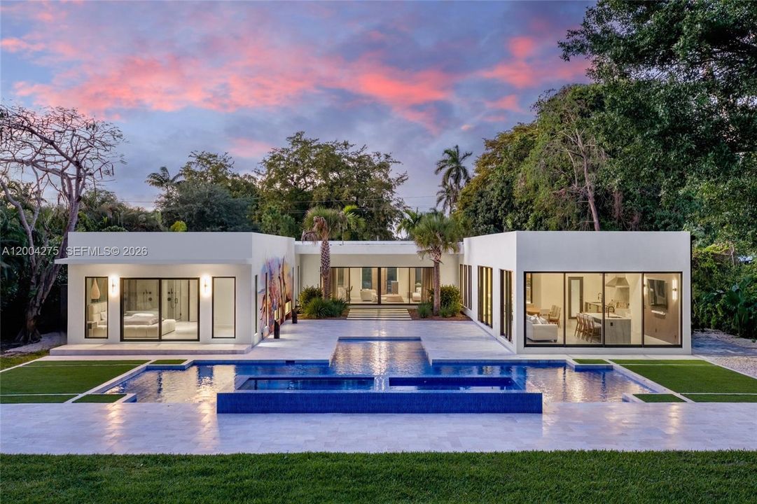 En Venta: $4,995,000 (5 camas, 5 baños, 5776 Pies cuadrados)