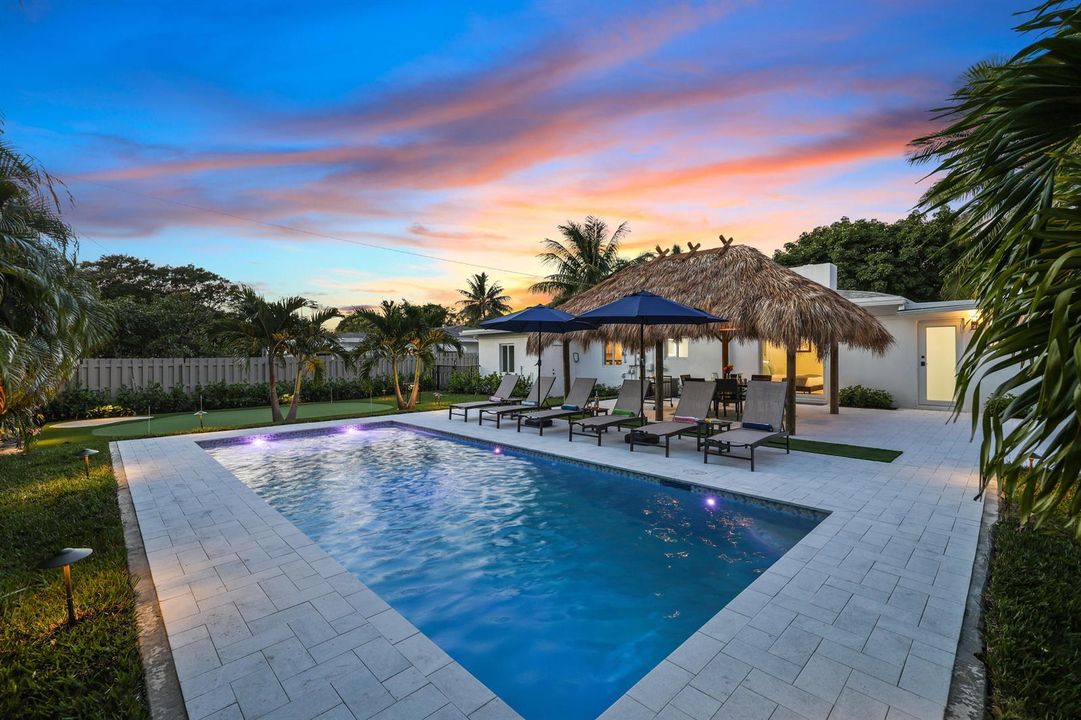 2 Cover - Hideaway Palms House