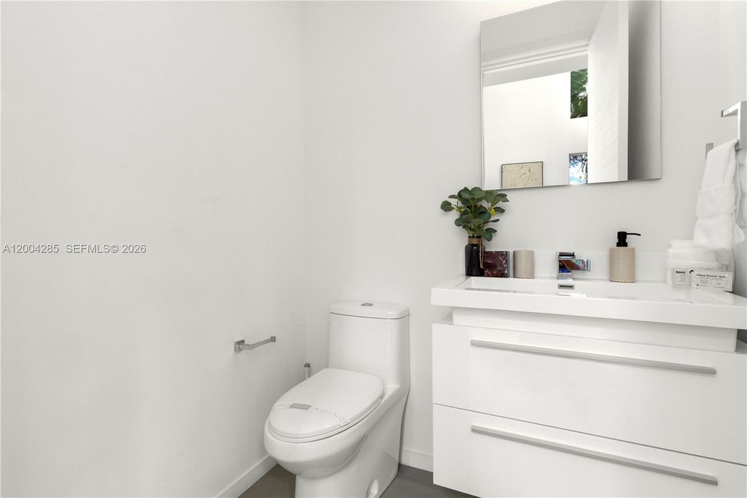 В аренду: $21,900 (4 спален, 3 ванн, 3804 Квадратных фут)