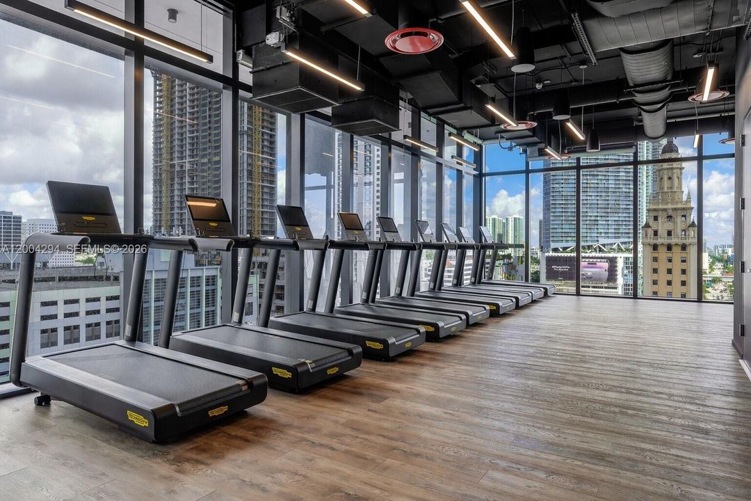 Activo con contrato: $1,099,000 (3 camas, 3 baños, 976 Pies cuadrados)