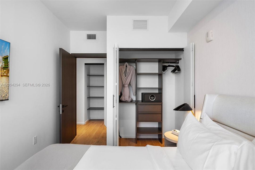 Activo con contrato: $1,099,000 (3 camas, 3 baños, 976 Pies cuadrados)
