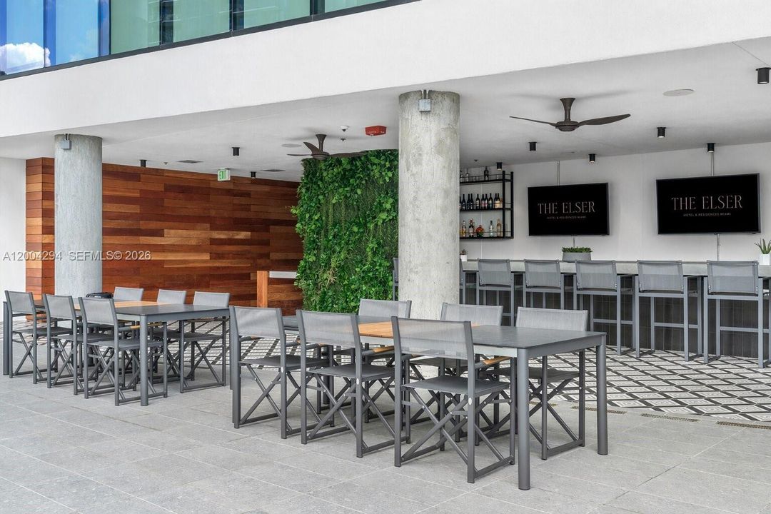 Activo con contrato: $1,099,000 (3 camas, 3 baños, 976 Pies cuadrados)