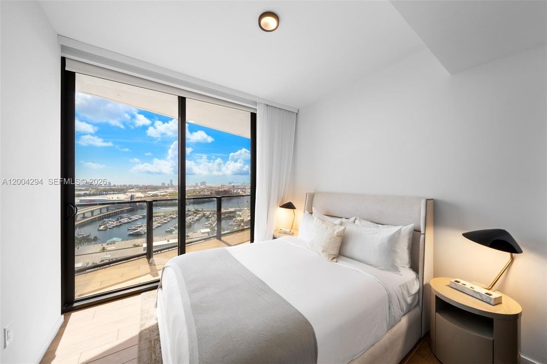 Activo con contrato: $1,099,000 (3 camas, 3 baños, 976 Pies cuadrados)