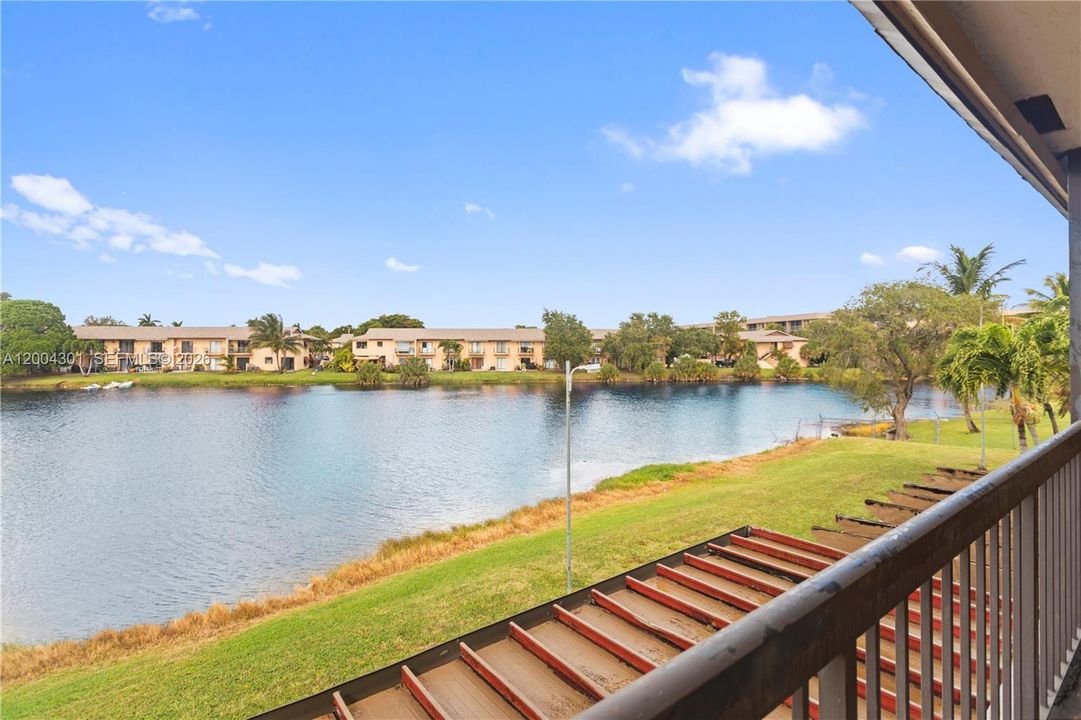 For Rent: $3,100 (3 beds, 2 baths, 1590 Square Feet)