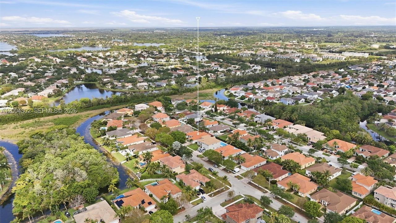 Activo con contrato: $850,000 (4 camas, 2 baños, 2628 Pies cuadrados)
