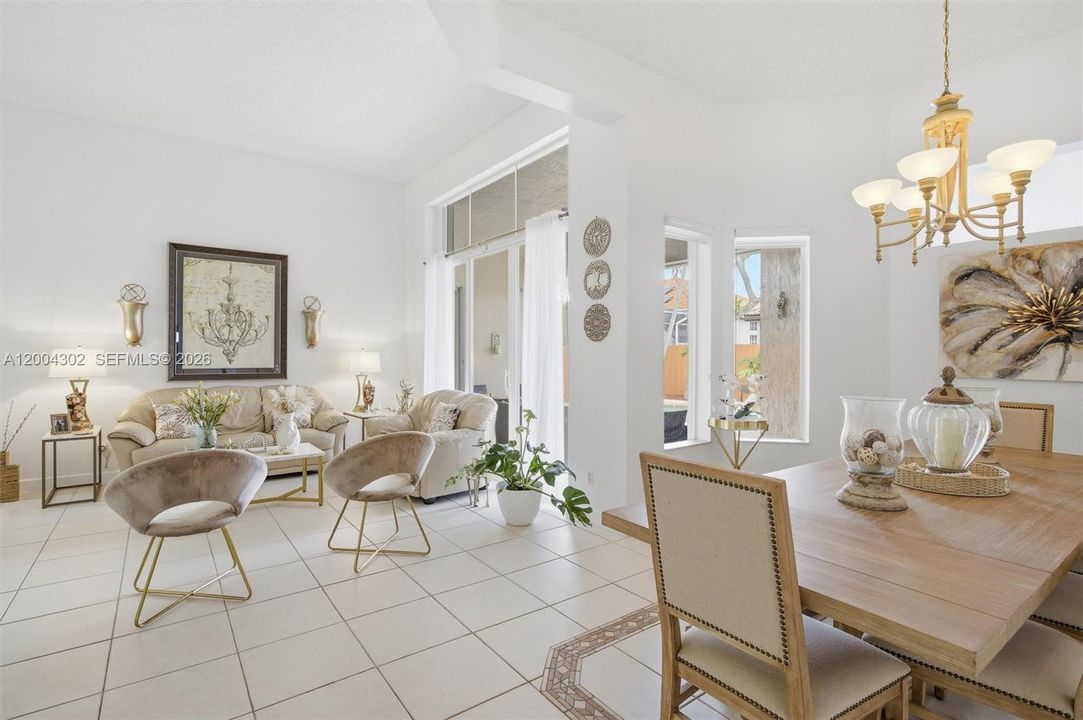 Activo con contrato: $850,000 (4 camas, 2 baños, 2628 Pies cuadrados)