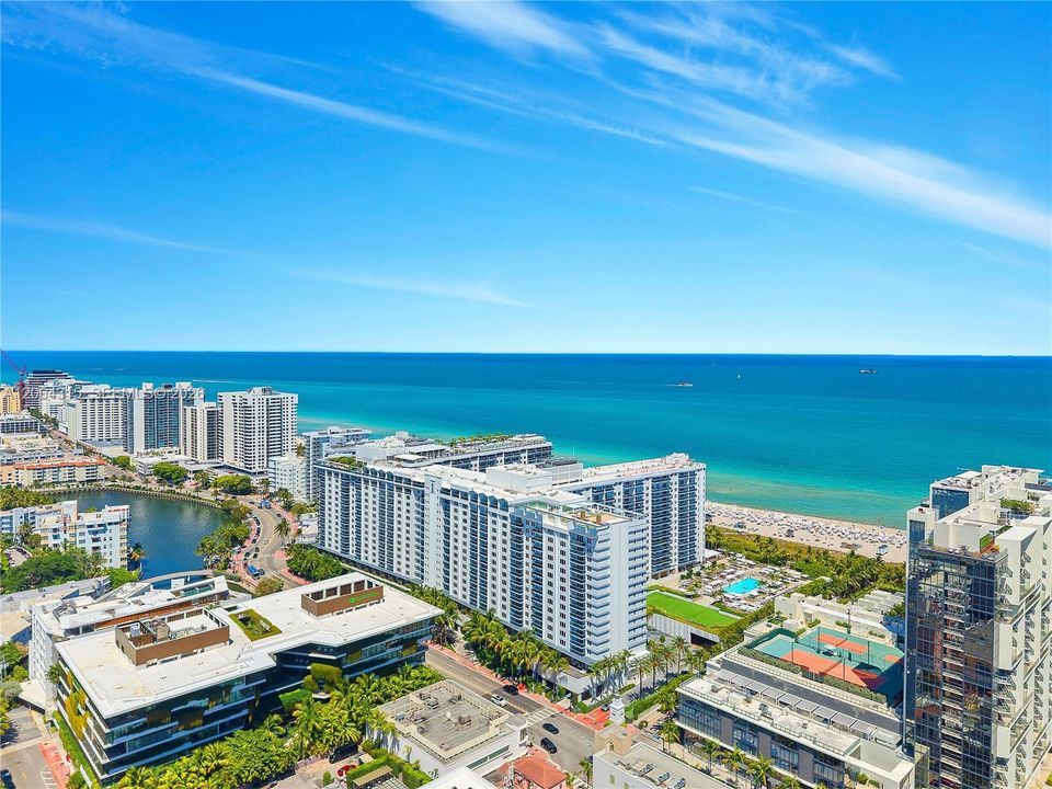 For Sale: $870,000 (0 beds, 1 baths, 760 Square Feet)