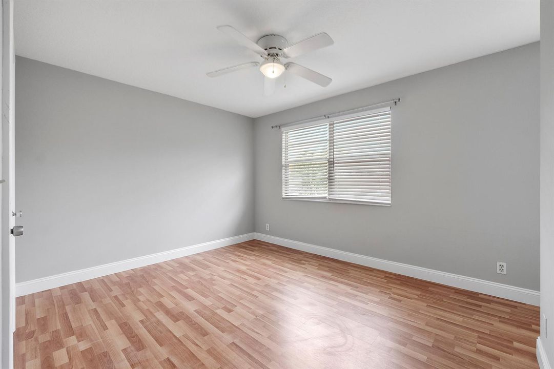 185 Sw 3rd St_024