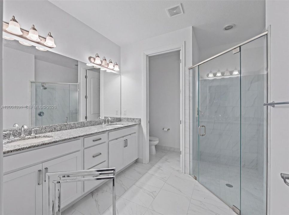 Primary bath