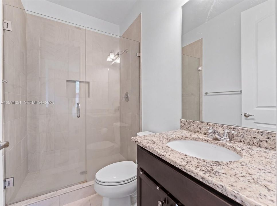 На продажу: $800,000 (4 спален, 3 ванн, 2486 Квадратных фут)