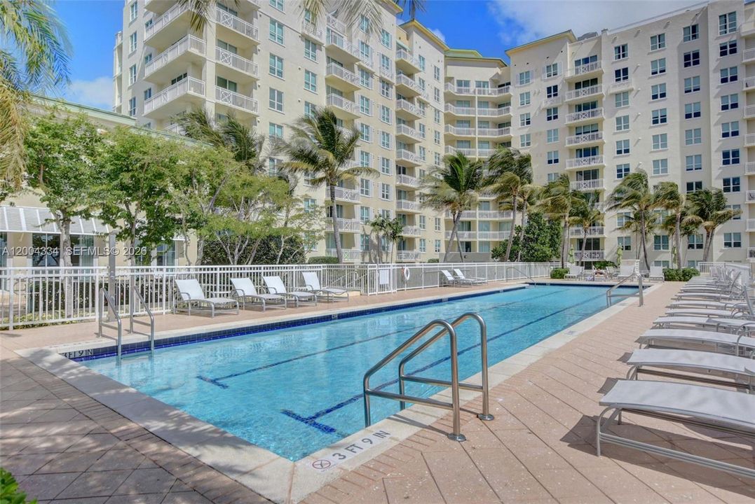 For Sale: $525,000 (3 beds, 2 baths, 1685 Square Feet)