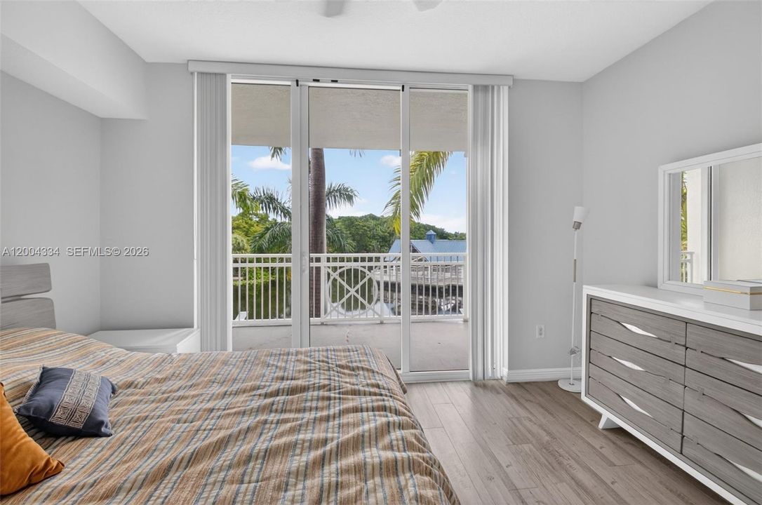 For Sale: $525,000 (3 beds, 2 baths, 1685 Square Feet)