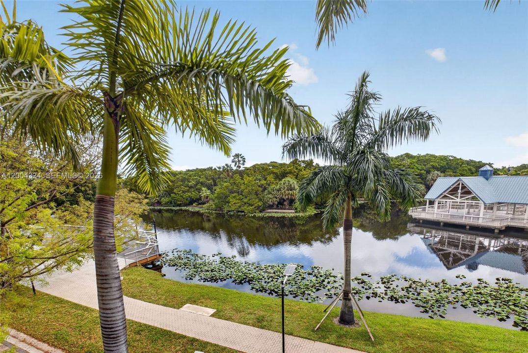 For Sale: $525,000 (3 beds, 2 baths, 1685 Square Feet)