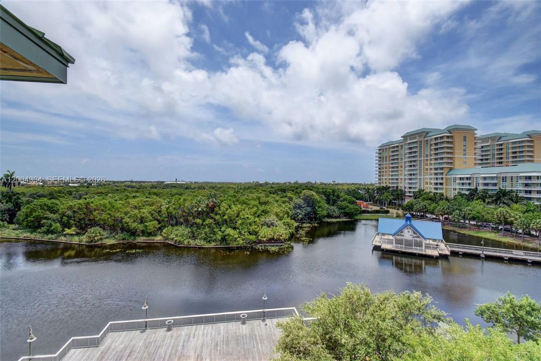 For Sale: $525,000 (3 beds, 2 baths, 1685 Square Feet)
