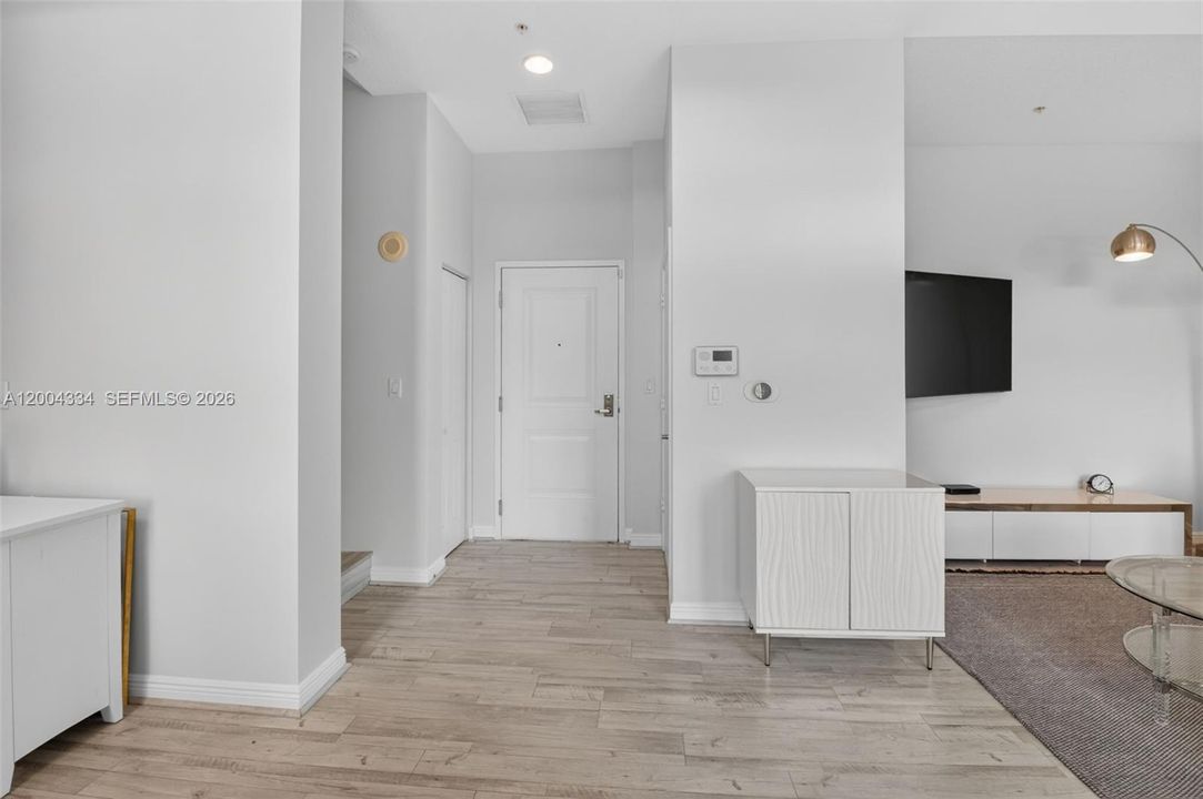 For Sale: $525,000 (3 beds, 2 baths, 1685 Square Feet)