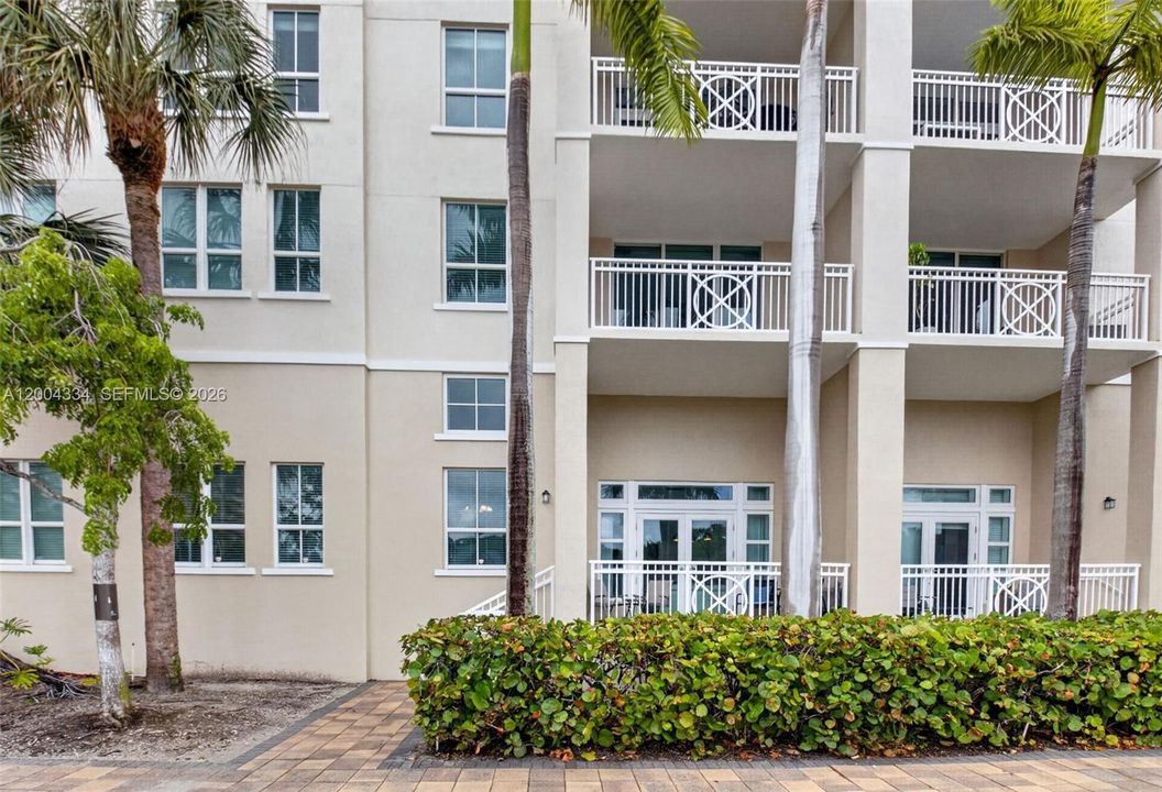 For Sale: $525,000 (3 beds, 2 baths, 1685 Square Feet)