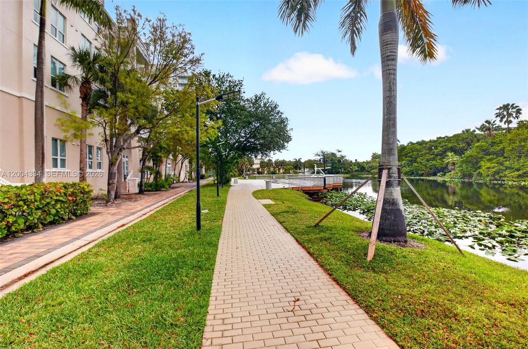 For Sale: $525,000 (3 beds, 2 baths, 1685 Square Feet)