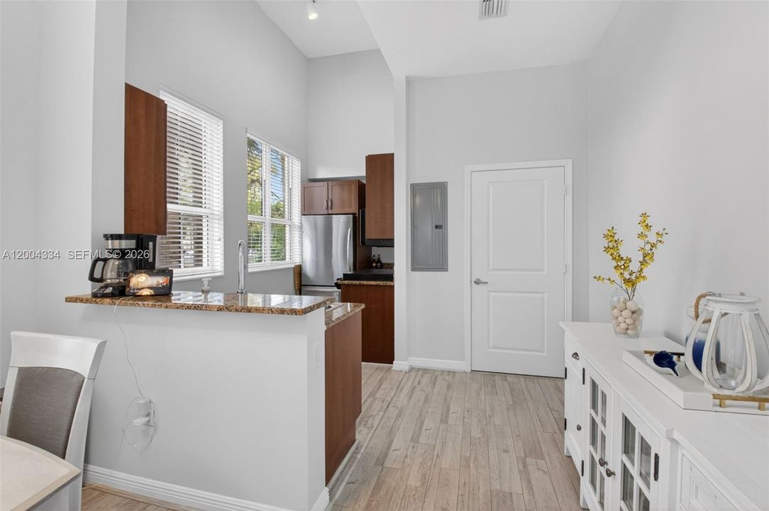 For Sale: $525,000 (3 beds, 2 baths, 1685 Square Feet)