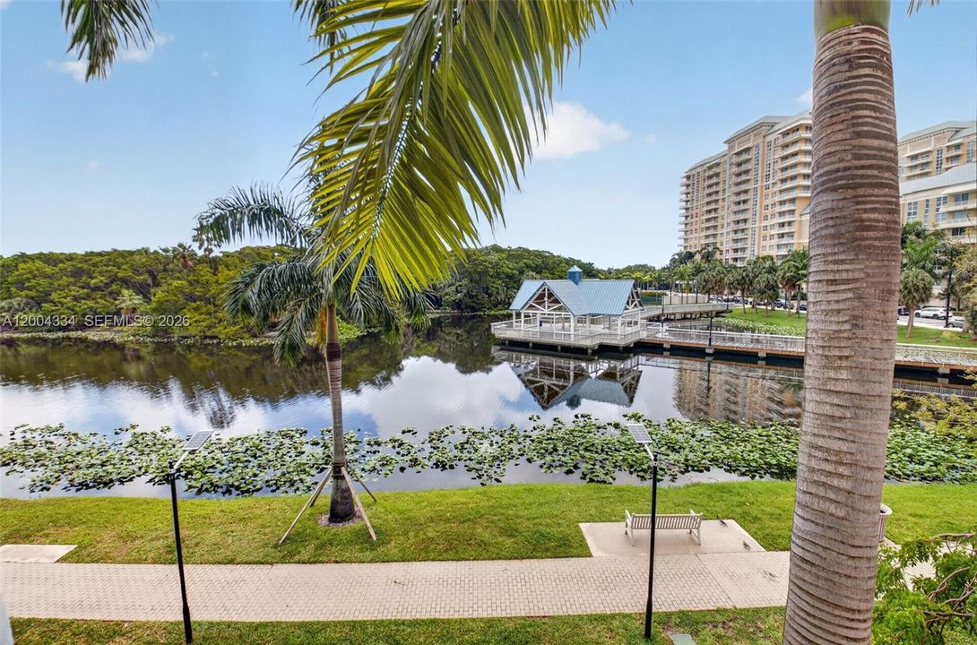For Sale: $525,000 (3 beds, 2 baths, 1685 Square Feet)