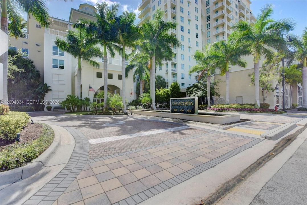 For Sale: $525,000 (3 beds, 2 baths, 1685 Square Feet)