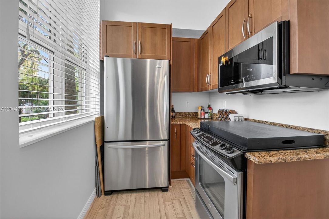 For Sale: $525,000 (3 beds, 2 baths, 1685 Square Feet)