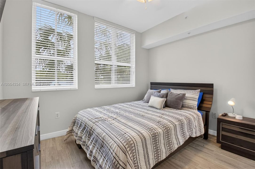 For Sale: $525,000 (3 beds, 2 baths, 1685 Square Feet)