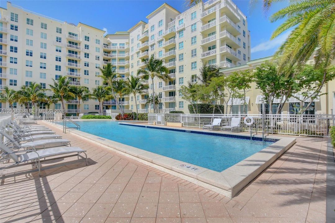 For Sale: $525,000 (3 beds, 2 baths, 1685 Square Feet)