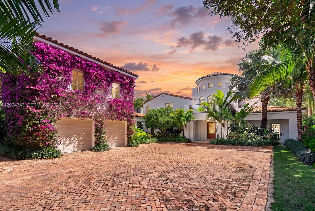 For Sale: $14,900,000 (5 beds, 5 baths, 5455 Square Feet)